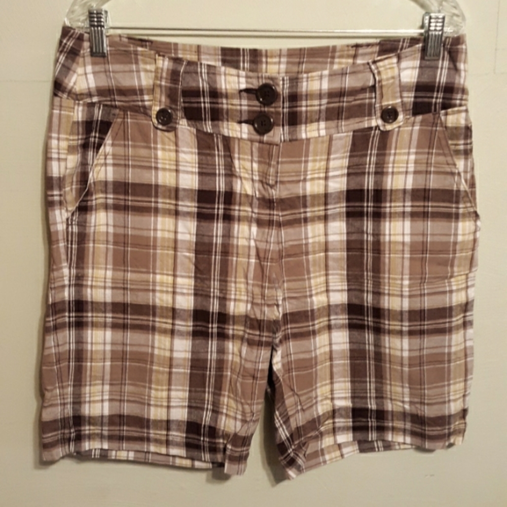 Bugle Boy for Her L brown plaid shorts